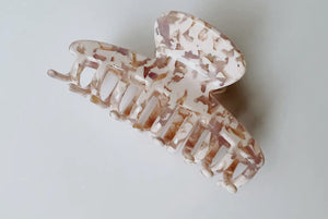 Pink marble hair claw clip