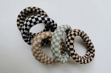Checkered hair tie pack
