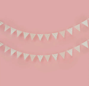 Daisy paper garland