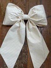 Load image into Gallery viewer, Big Beautiful Bow