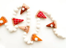 Load image into Gallery viewer, Pearl and Jane Garlands