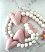 Load image into Gallery viewer, Pearl and Jane Garlands