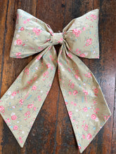 Load image into Gallery viewer, Big Beautiful Bow