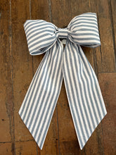 Load image into Gallery viewer, Big Beautiful Bow