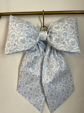 Load image into Gallery viewer, Big Beautiful Bow