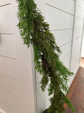 Load image into Gallery viewer, Garlands + Stems