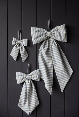 Small Porch Bow