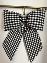 Load image into Gallery viewer, Big Beautiful Bow