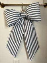 Load image into Gallery viewer, Big Beautiful Bow