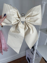 Load image into Gallery viewer, Big Beautiful Bow