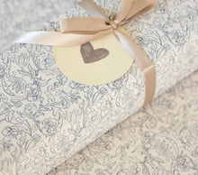 Load image into Gallery viewer, Parcel Paper