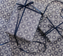 Load image into Gallery viewer, Parcel Paper