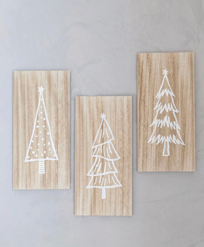 Wooden Board with Christmas Tree